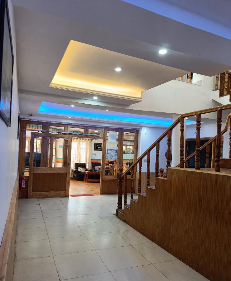 Hotel Royal Plaza Λεχ Εξωτερικό φωτογραφία
